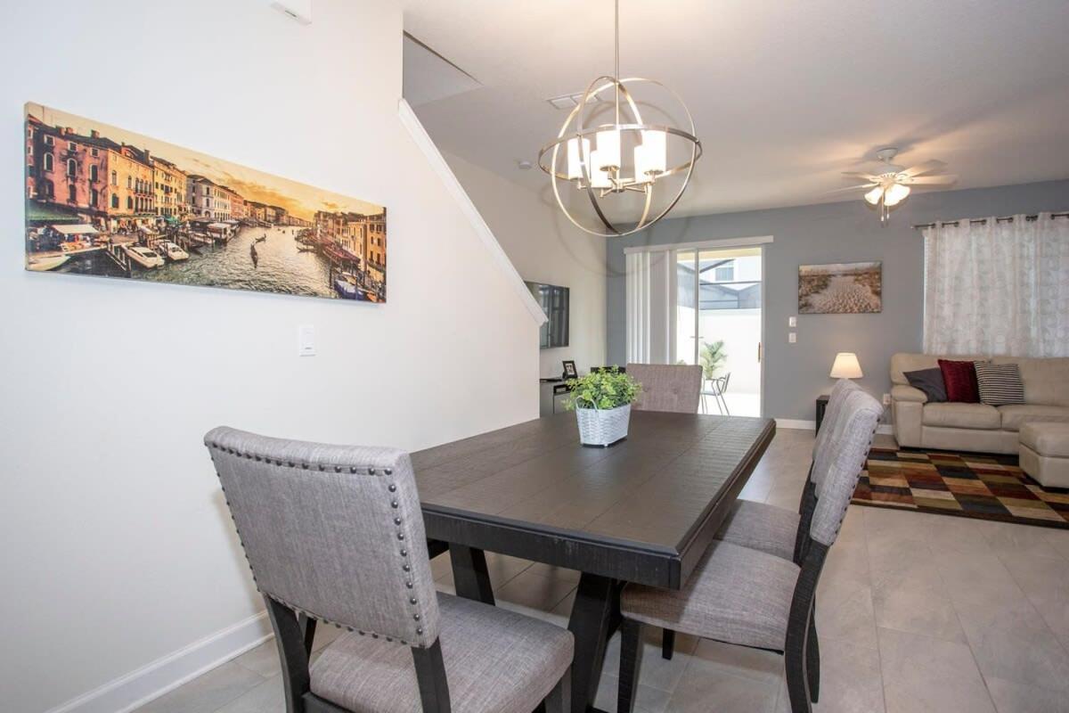Stunning 5 Bd Home W/ Pool Close To Disney 4822 키시미 외부 사진