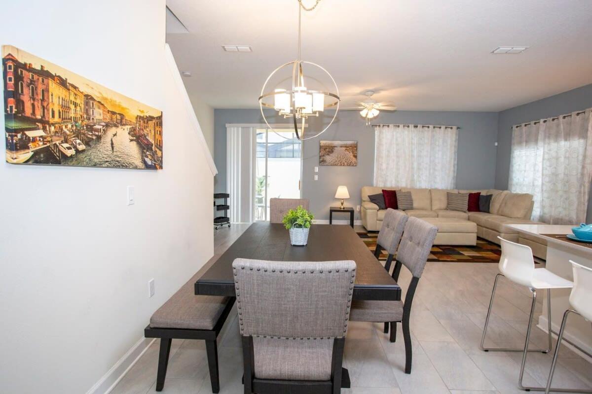 Stunning 5 Bd Home W/ Pool Close To Disney 4822 키시미 외부 사진